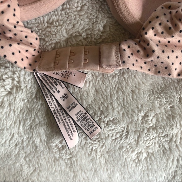 Victoria’s Secret Lined Demi - Picture 3 of 3